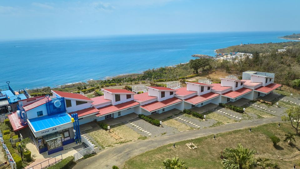 Cliff Villa