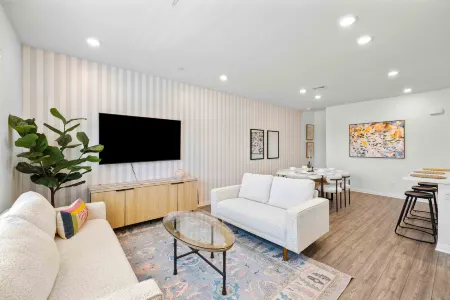 los angeles Ontario 3 bedroom and 3 bath sigle house