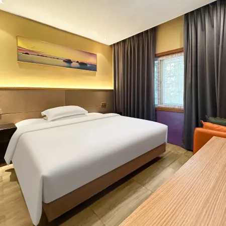Longxin Hotel