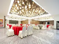 Kezhou International Hotel (Kizilsu Kyrgyz Autonomous Prefecture Museum Store) Hotel di Artux