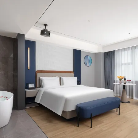 OKDAY Hotel (Xining Central Square, Xining)