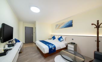 Pingxi Hotel (Pingxi Old Brand Food Night Market Fujianyuan Subway Station)