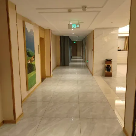 Luqi Apartment