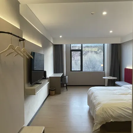 Shankee Hotel (Changdu Markam National Highway 318)