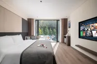 Lao Junshan H · Terrace Hotel (Zhongling Cableway Branch) - balcony