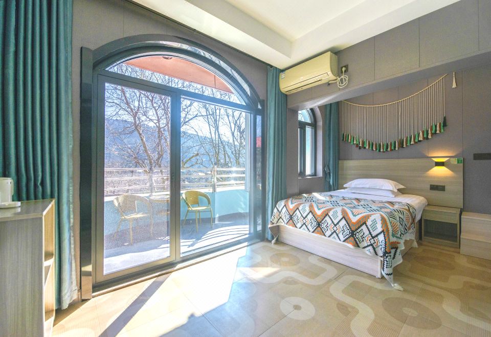 Lushan Pinxianlou Hotel - Housity