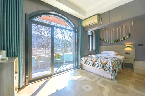 Lushan Pinxianlou Hotel