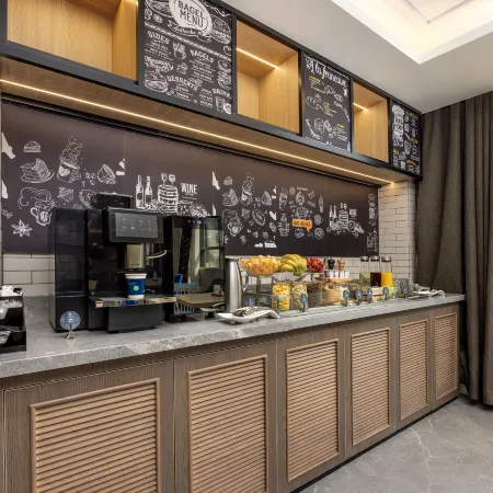 Campanile Hotel Maoming Xinyi Education City Hotel