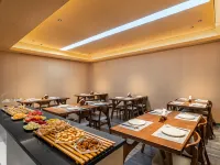 Hostel · Tianhua House Hotel