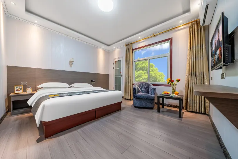 Yixin Business Hotel