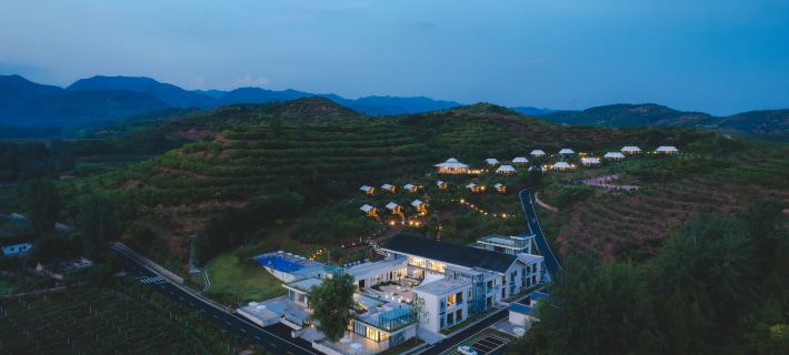 Hidden in the Countryside · Shiyan Early Spring Three Flowers Homestay (Xinghua Village) Hotels in Danjiangkou
