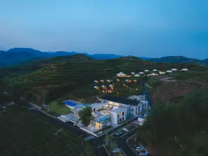 Hidden in the Countryside · Shiyan Early Spring Three Flowers Homestay (Xinghua Village)