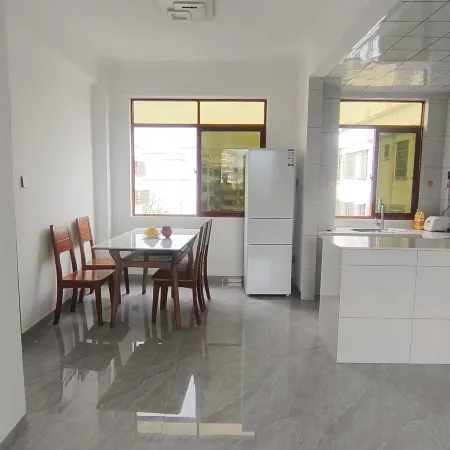 Baoting Mountain View 2BR Suite with Spacious Terrace