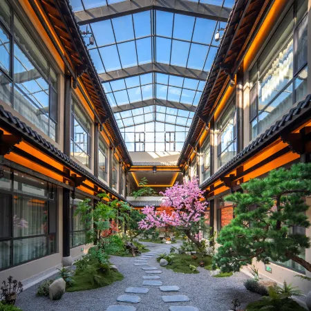 Yili  Xinyuan Renjoy Hotel（Newly Opened Food Plaza Shop）