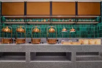 James Joyce Coffetel Hotel (Hulunbuir College Hailar Airport) - parking