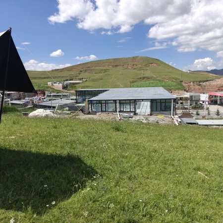 Hezuo Linglong Homestay