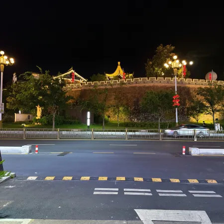 Huiluge Hotel (Yuxian Huizhou Ancient City Branch)
