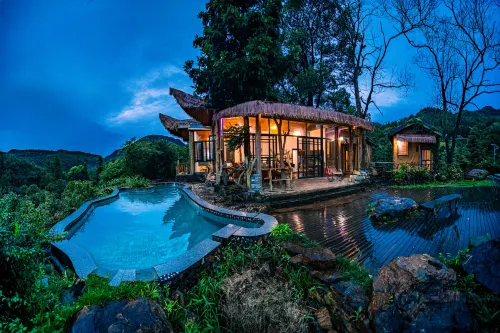 Yifeng Homestay - بار