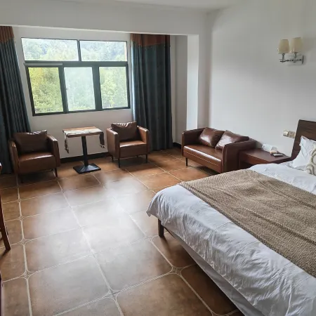 Yuexiang · Fang Xiaoqiang Homestay (Gongguanqiao)