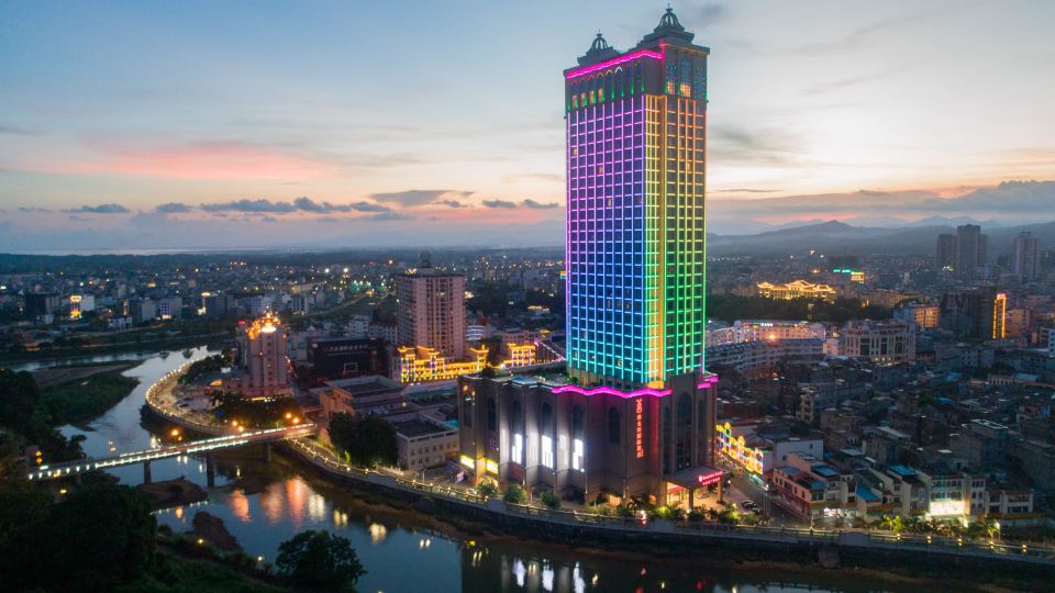 Vienna International Hotel (Dongxing Port)