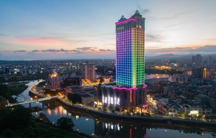 Vienna International Hotel (Dongxing Port)