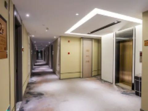 Homeinn Selected Hotel (Shanghai Nanjing Road Pedestrian Street The Bund Center) Hotels in Shanghai