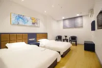 Qingzhen NAVIGATOR Apartment