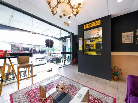 Spot on 89644 Retto Hotel