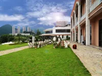 Island International Hotel