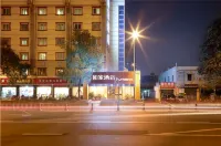 Homeinn · neo (Chengdu Southwest Jiaotong University Jiulidi Subway Station) Hotels in Chengdu