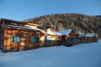 Zhongyang RV Hotel Hotels in China's Snow Town