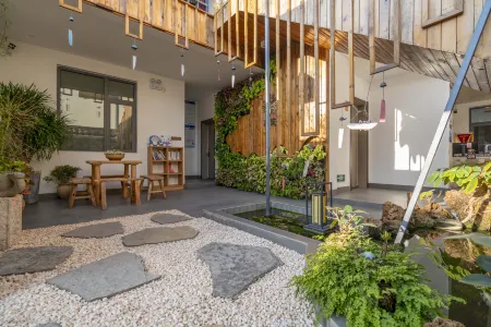 Floral Hotel·Xiyun Huashe hotel (Shilin Scenic Area)