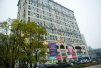 Chongqing Quanyoujia Hotel