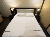 滨海森罗曼精品酒店 - 标准大床房