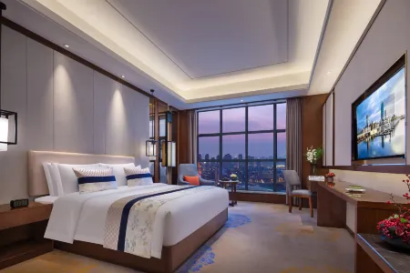 Hualiang Huatian Holiday Hotel