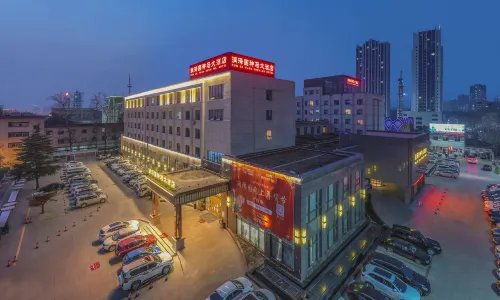 Pingdingshan Runzeyuan Shenma Hotel