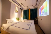 Zhenyuan Cai's Residence - Business