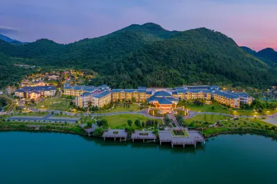 Shaoguan Ruyuan Lanshanyuan LN Dongfang Hot Spring Hotel Hotels near Nanling National Forest Park