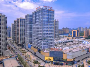 TILL BRIGHT HOTEL (Wanda Plaza store of Huaihua High Speed Railway South Station)