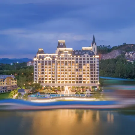 Grand LAN Resort Huizhou Minmetals Hallstatt hotel