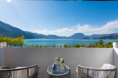 Lugu Lake white Horse light luxury lake view b&B