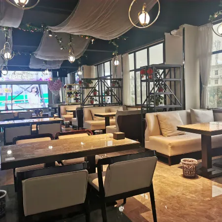 HuoJia HanLin Holiday Hotel