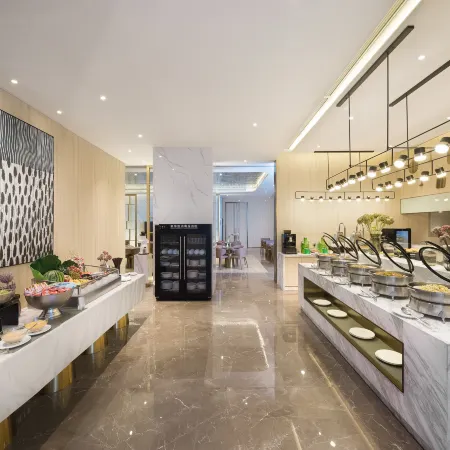 HAZENS HOTEL (Chengdu Chunxi Road Tianfu Square Metro Station Store)