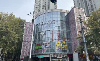 Stupid Bear Esports Hotel
