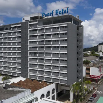 Pearl Hotel Phuket Отели рядом с достопримечательностью «Прогулочная улица Пхукета»