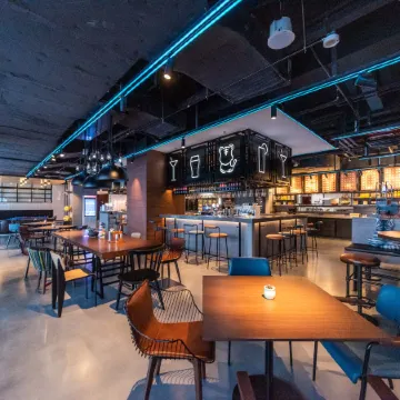 Xi 'an Moxy Hotel (Qujiang Big Wild Goose Pagoda store) Отели рядом с достопримечательностью «9-я больница Сиань»