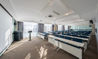 Altay Atour Hotel