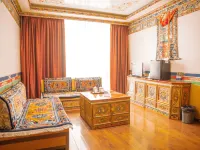 Gesar Hotel Hotel di Shigatse