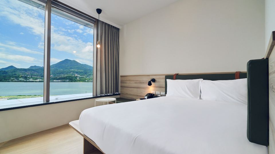 CHECK inn Express New Taipei Tamsui