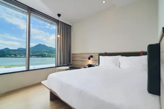 CHECK inn Express New Taipei Tamsui Hotels near Daiton Mountain